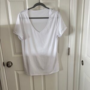 Source Unknown Women’s White Short Sleeve Tee, Size L, NWOT